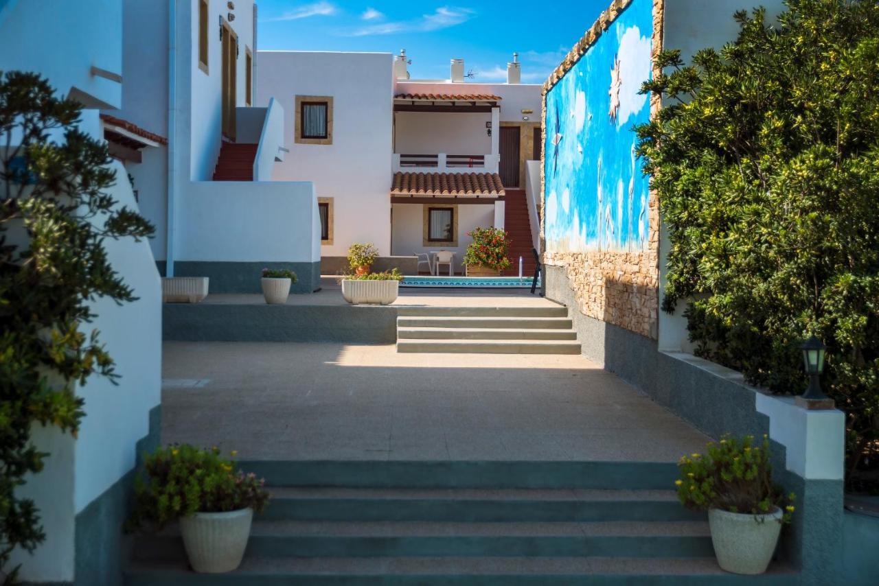 Apartamentos Mar Y Sal La Savina  Exterior photo